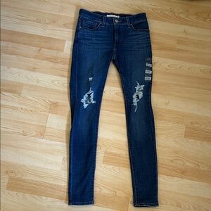 Levi’s Distressed Women's Skinny Jeans